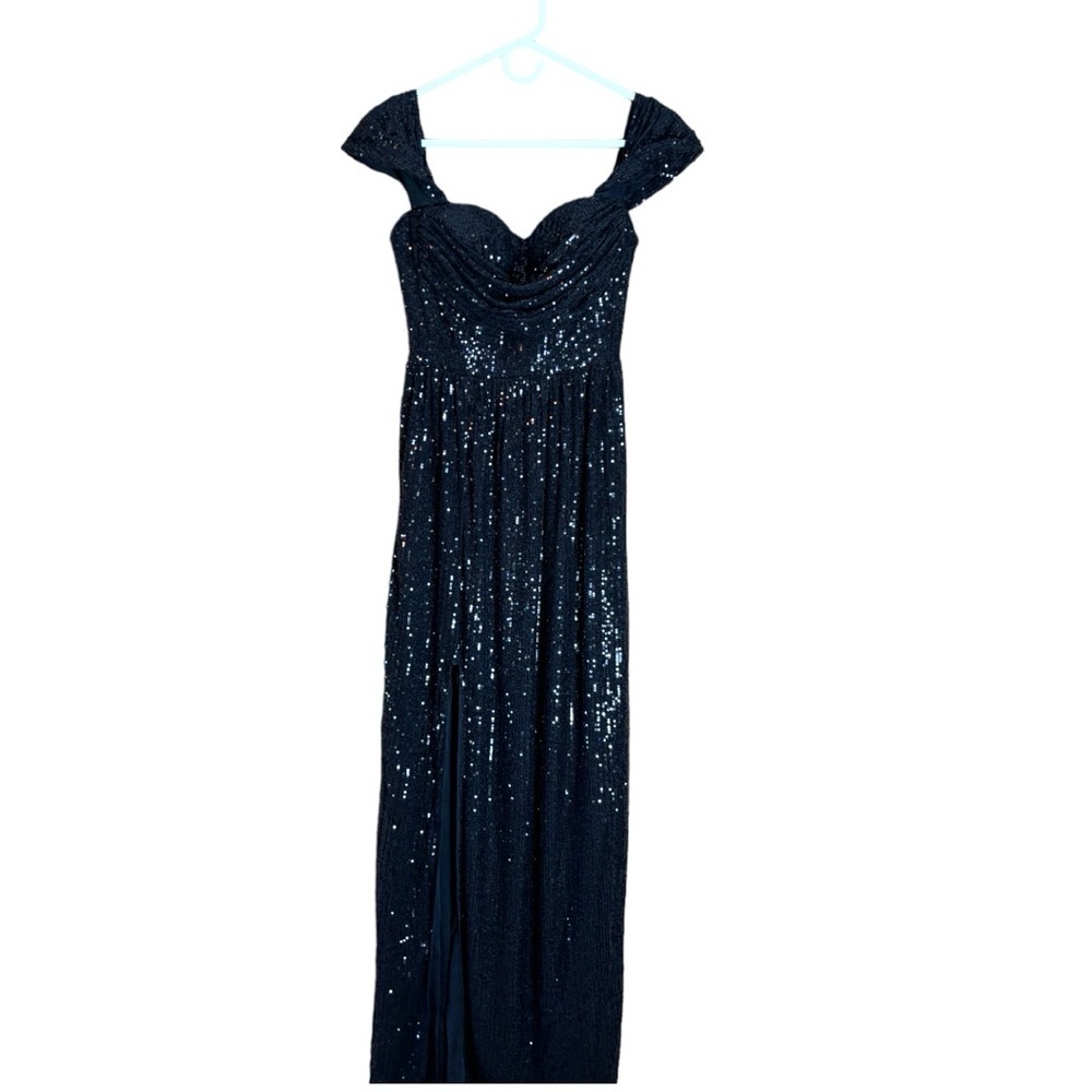 Faeriesty Elegant Black Sequined Maxi Dress